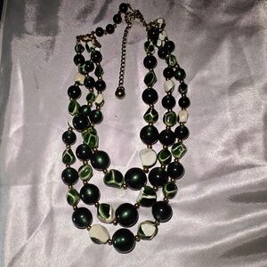 Elegant Green and Gold Beaded Necklace